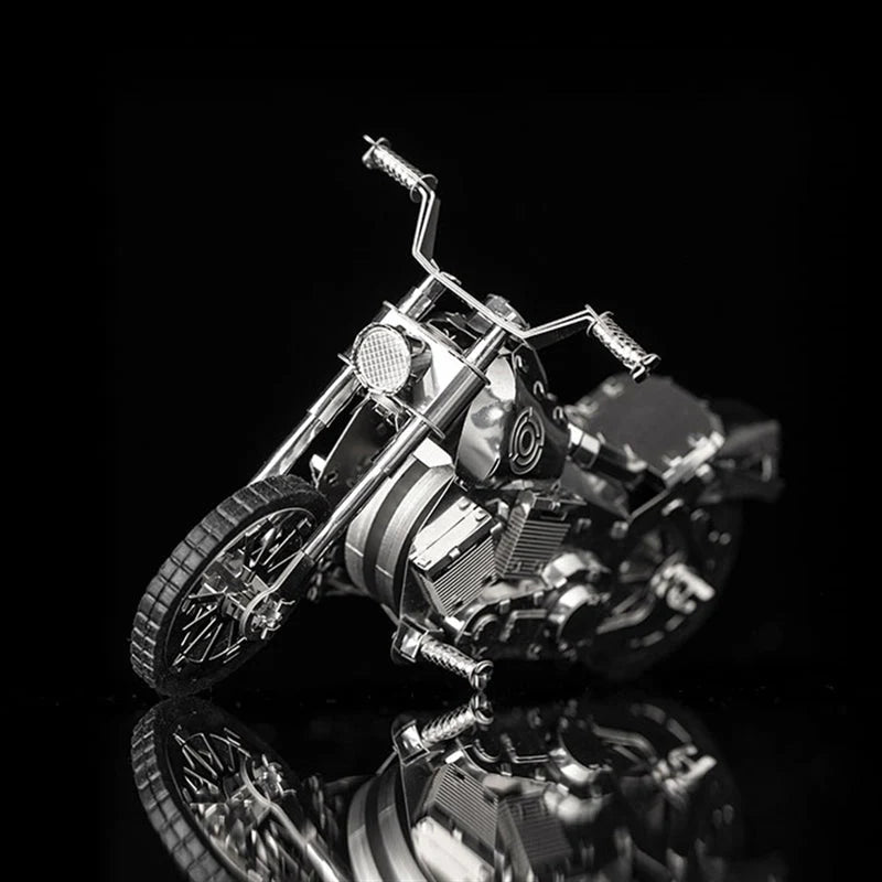 Metal Time Models - Roadway Fantasy Harley Motorcycle