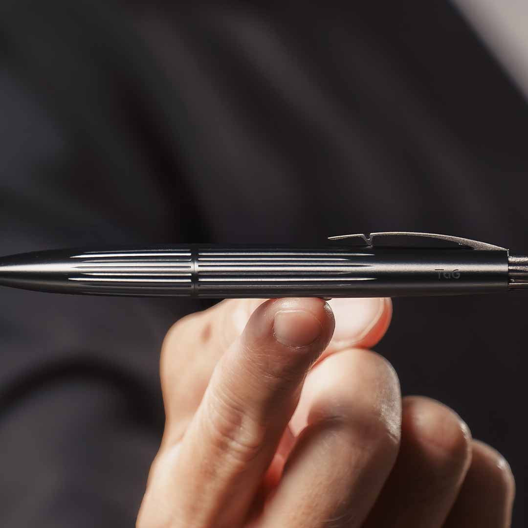 The Ballpoint That Stands With Poise