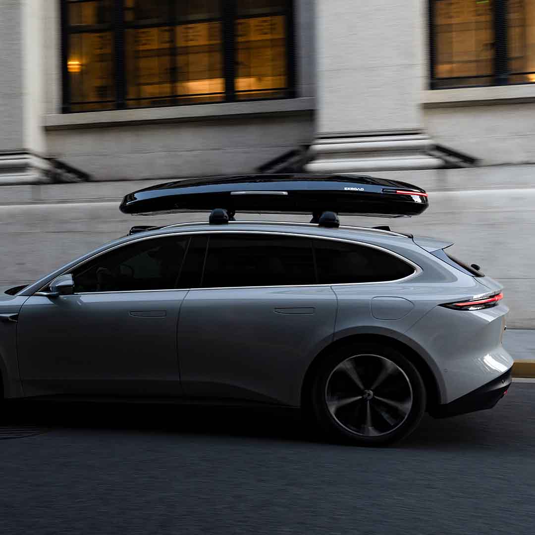 Secure & Stylish Car Roof Box For Every Adventure