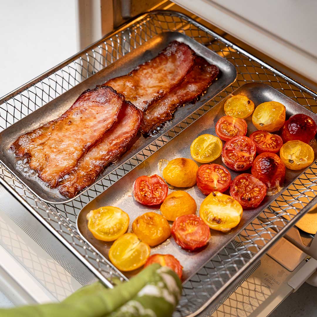 Modular Titanium Trays for Perfect Meals