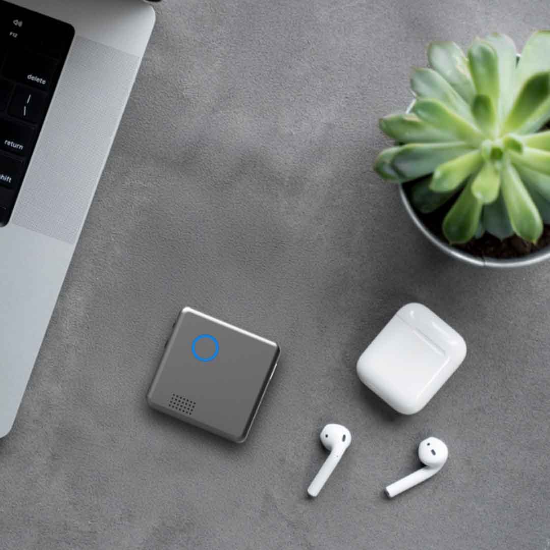 Screen-Free Standalone AI Assistant