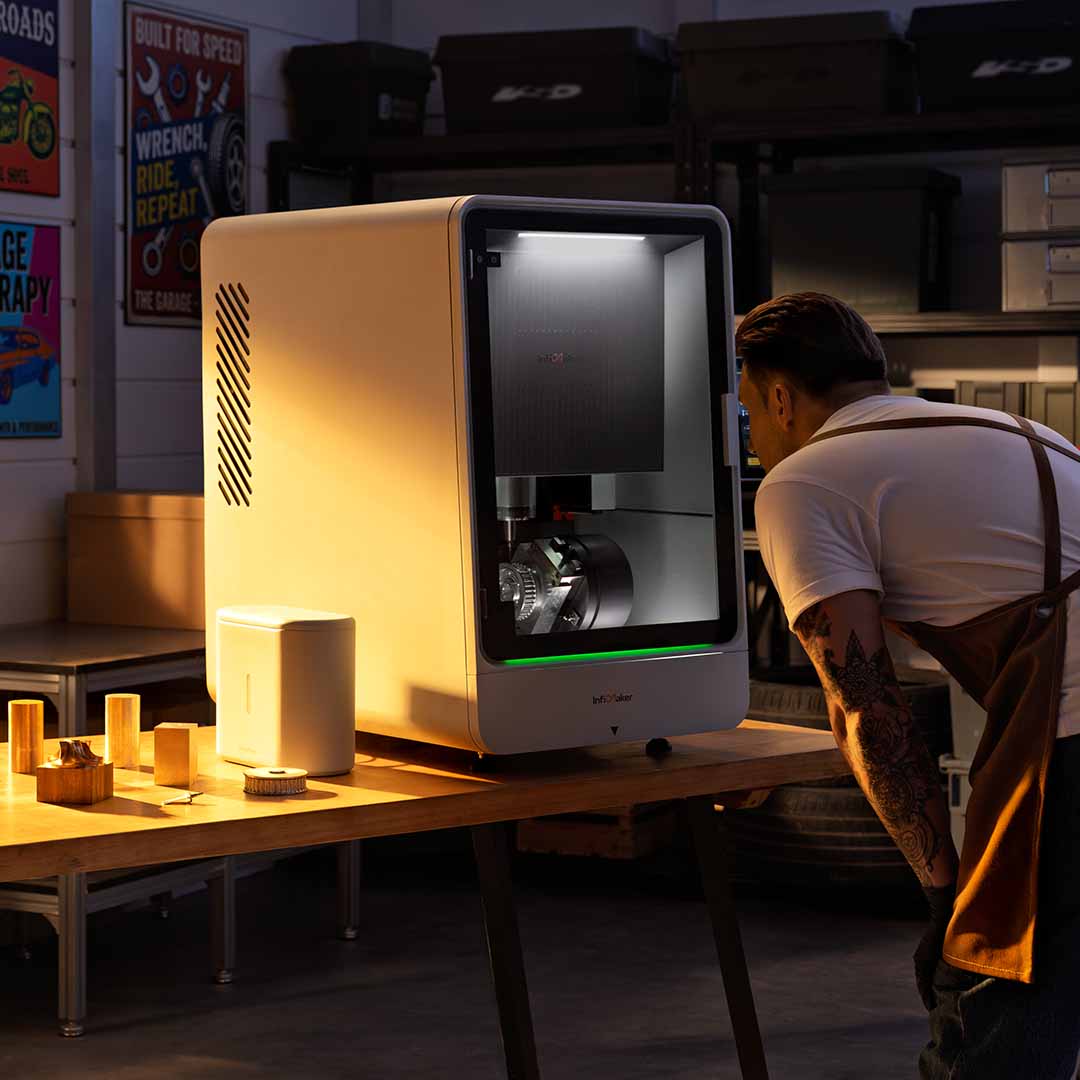 Professional 5-Axis CNC. Desktop Size.
