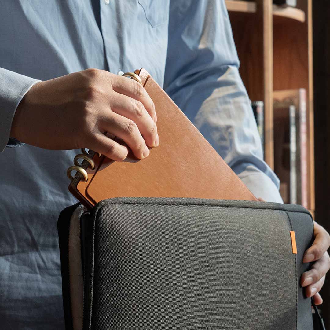 18:9 Modular Notebook For Digital Desks