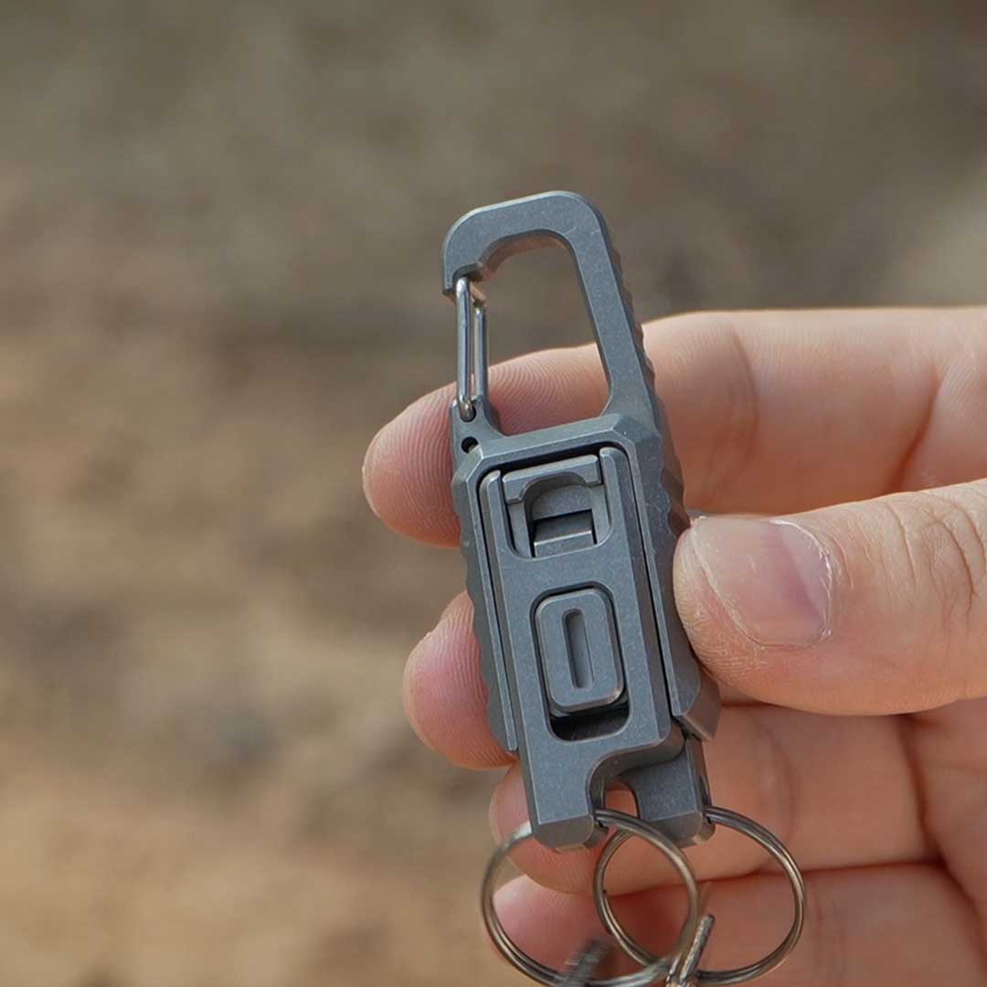 The Dual Quick-Release That Organizes EDC