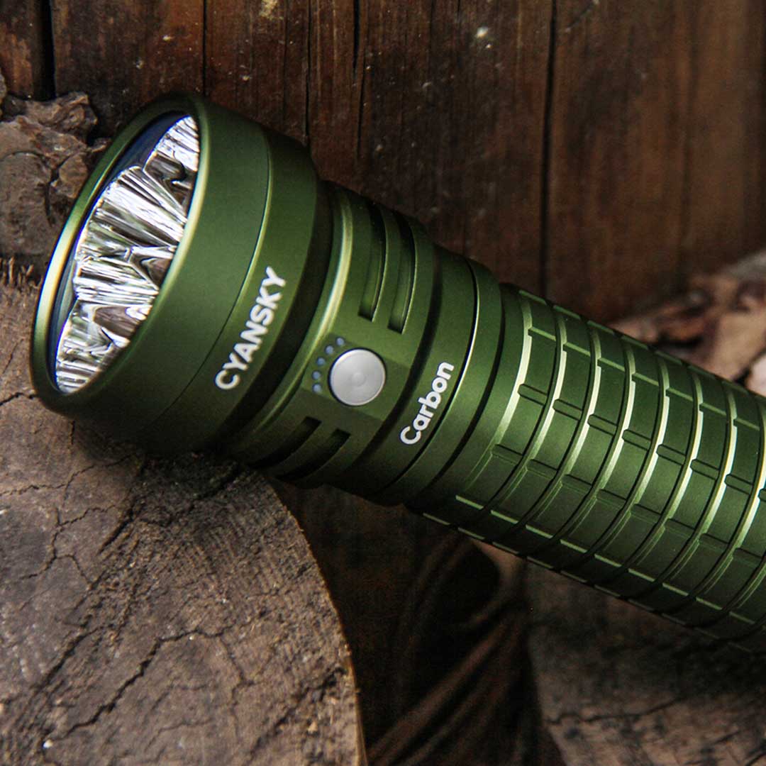 High-Powered 2000 Lumen Flashlight