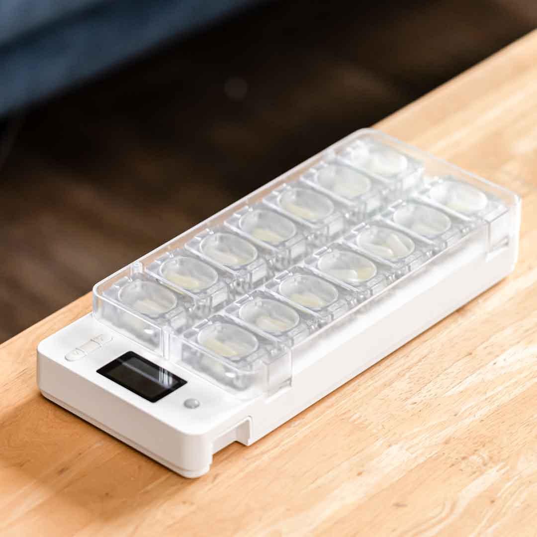 The 14-Slot Pillbox With Smart Alerts