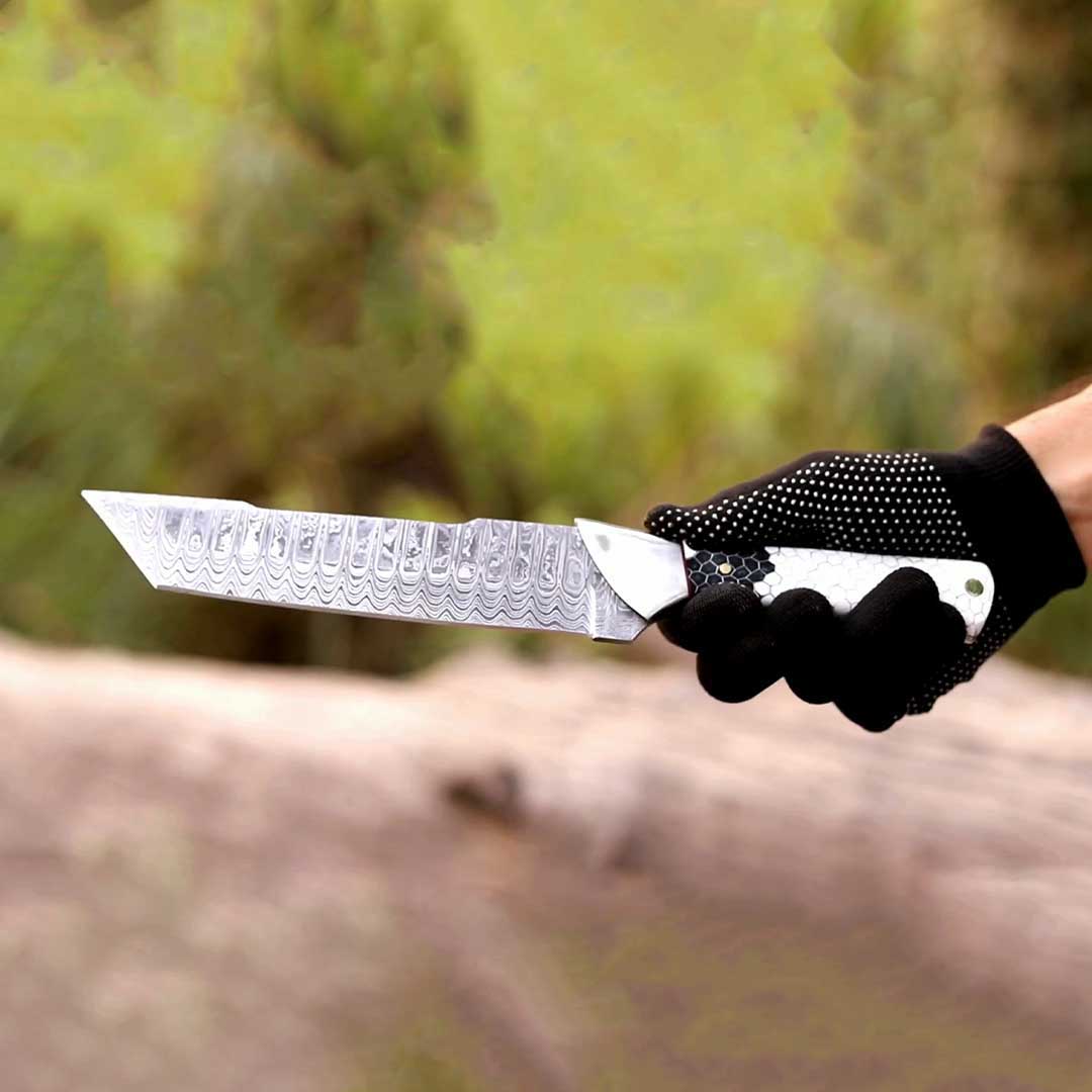 A Chef Knife Built Around Your Grip