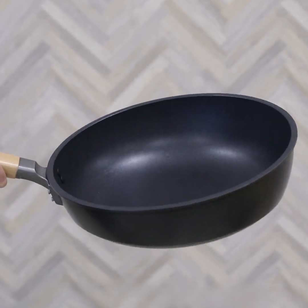 Cast Aluminium Pan For Wok-Level Heat