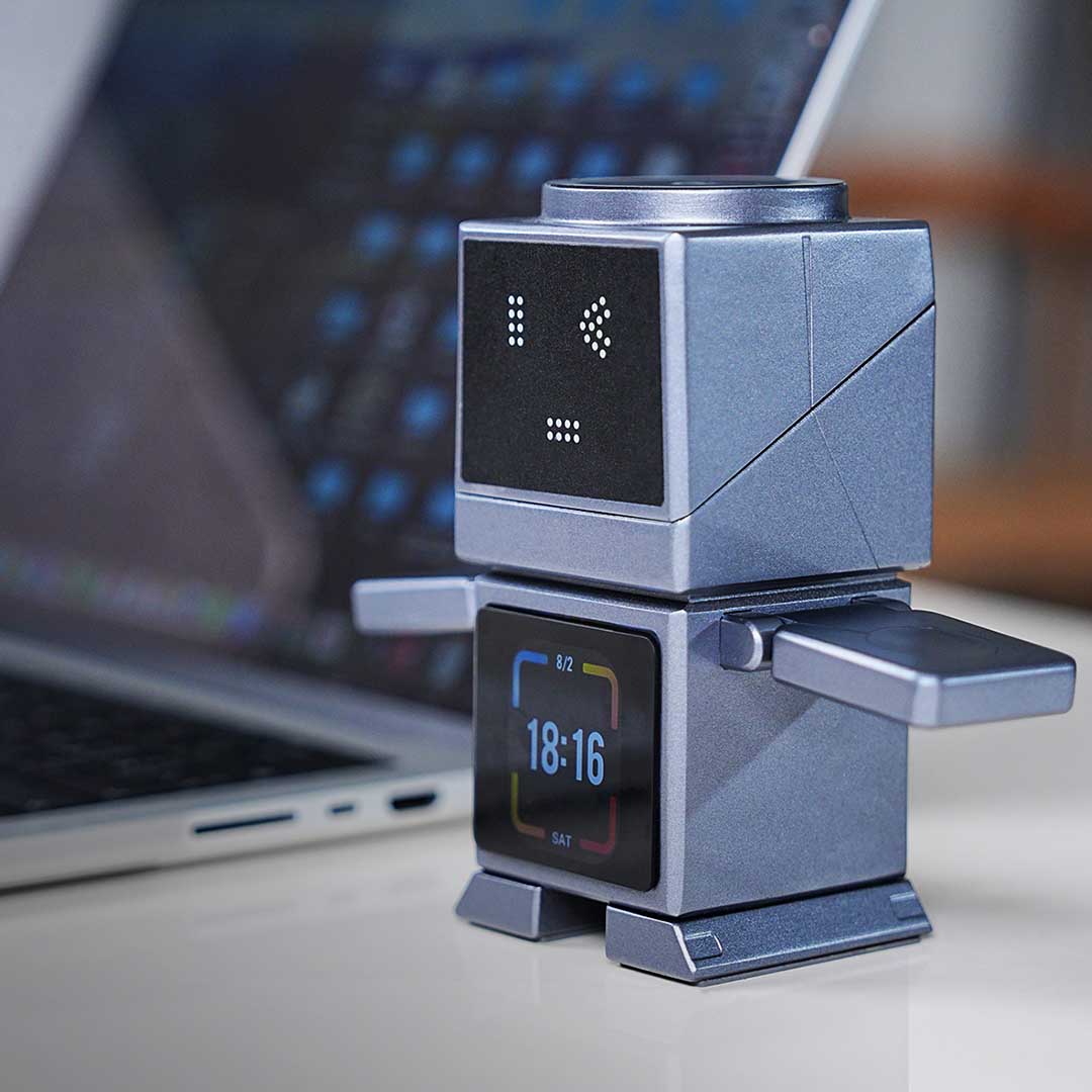 A Cute Robot That Charges Everything