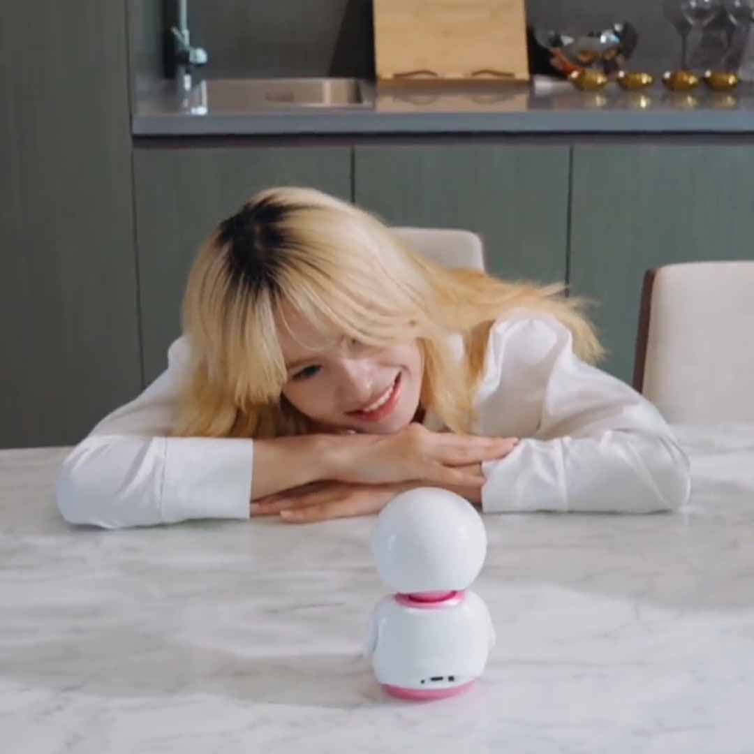 Tiny Desk Friend With Feelings