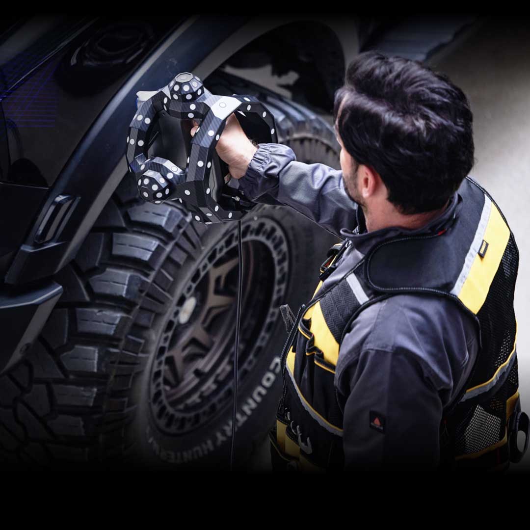 Optical Tracking 3D Scanner for Marker-Free Scans