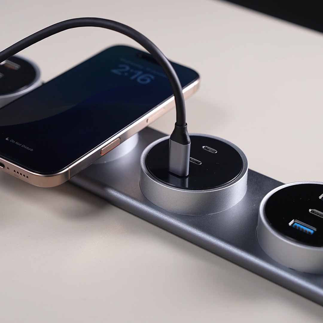 The Modular Hub That Clicks Into Place