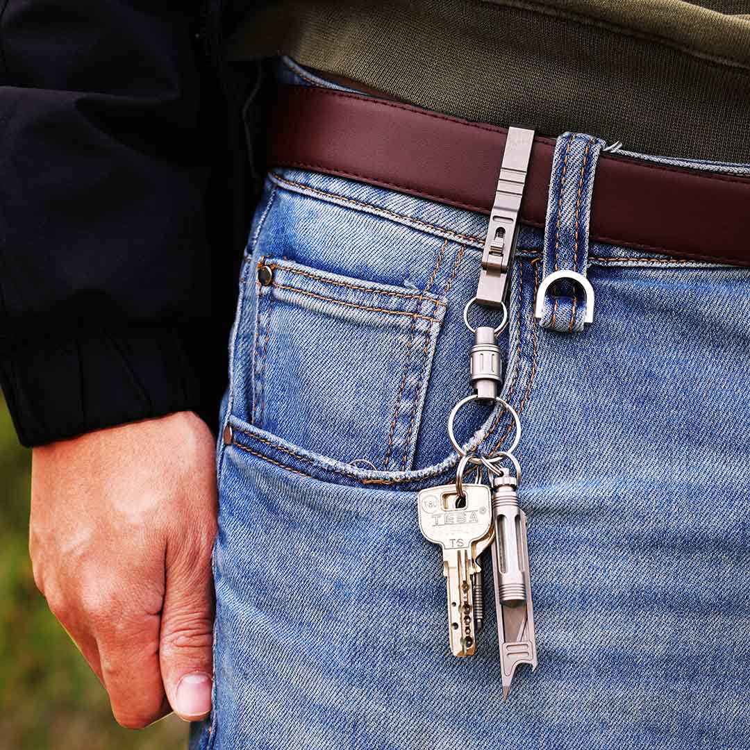 Effortless One-Handed Access to Your Gear - Anywhere, Anytime