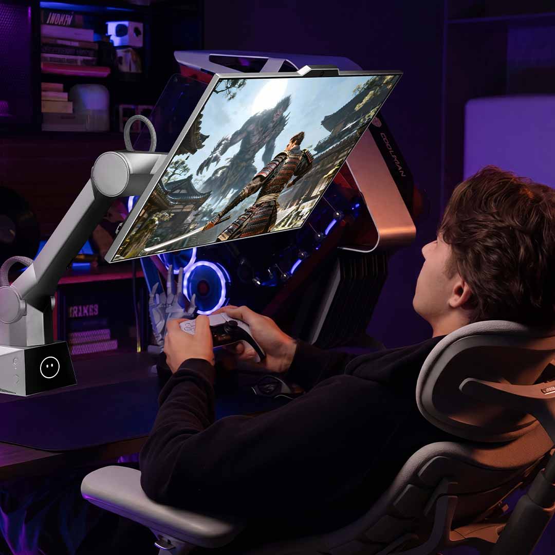 The First Robotic Monitor For Your Workspace