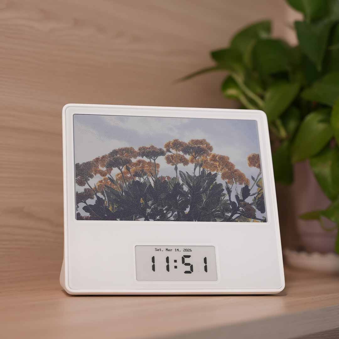 The Dual-Screen E-Ink Frame For Real Photos