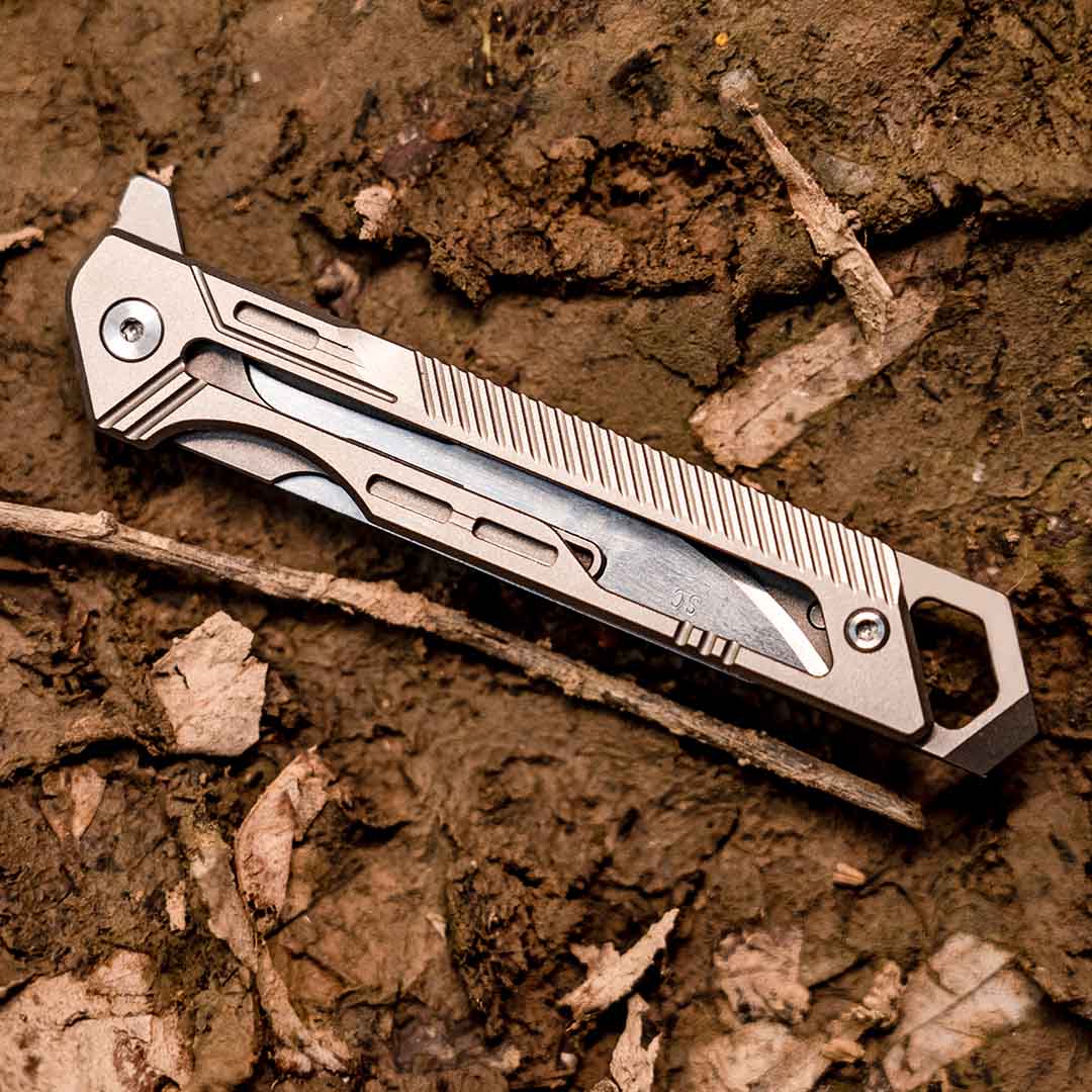 A Sleek Titanium Gr5 Multifunctional Knife