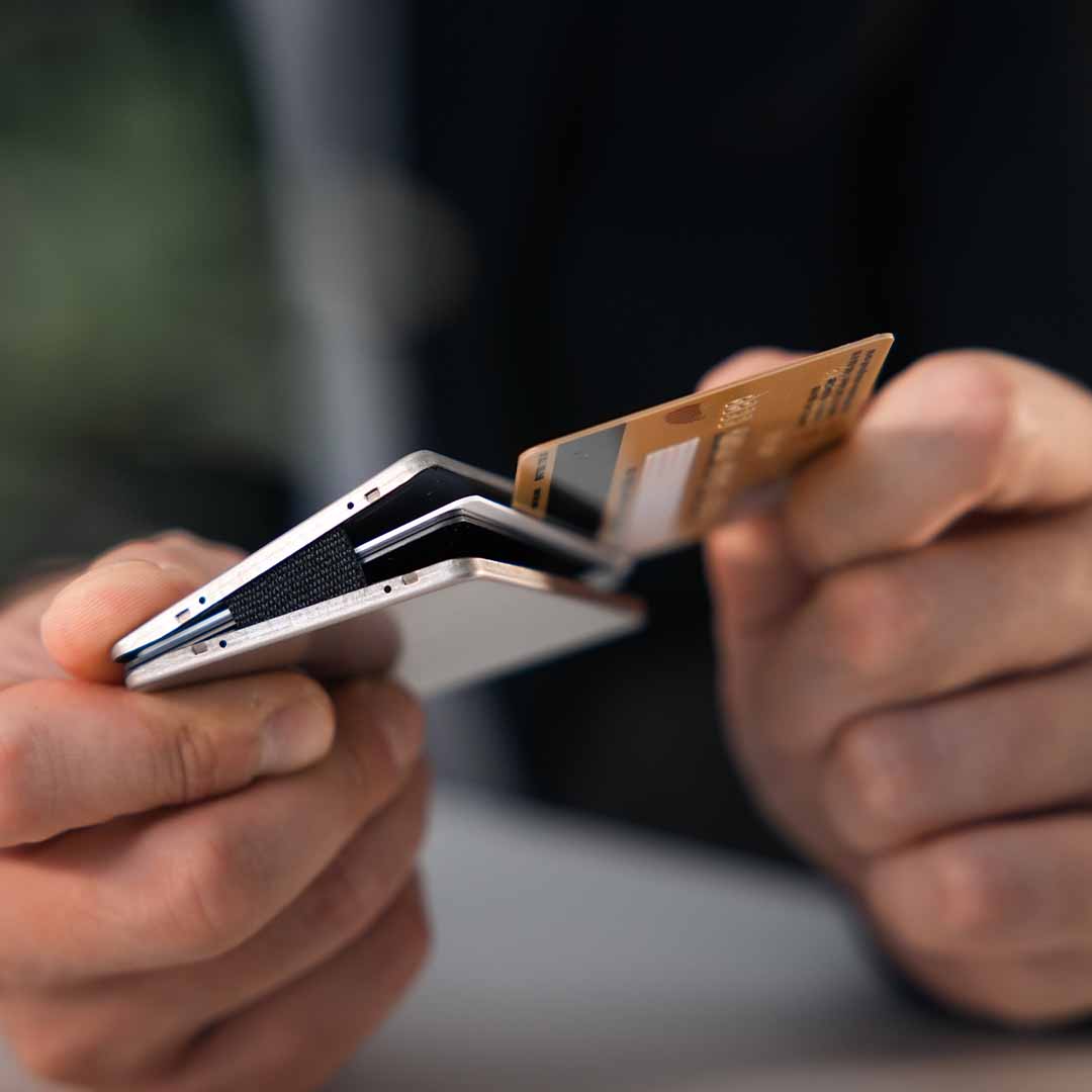 The Easy-Access Titanium Wallet