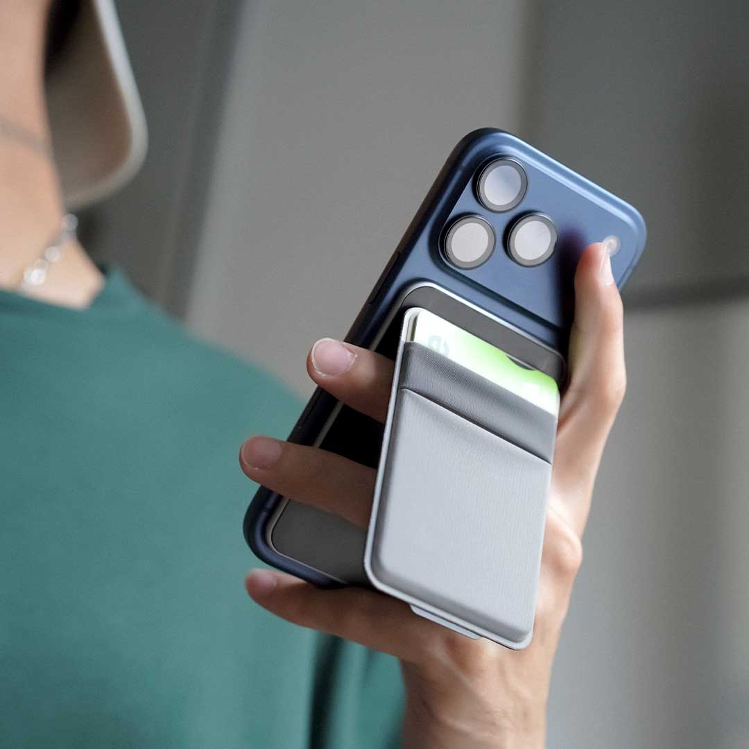 The Slimmest 5-in-1 Wallet Stand