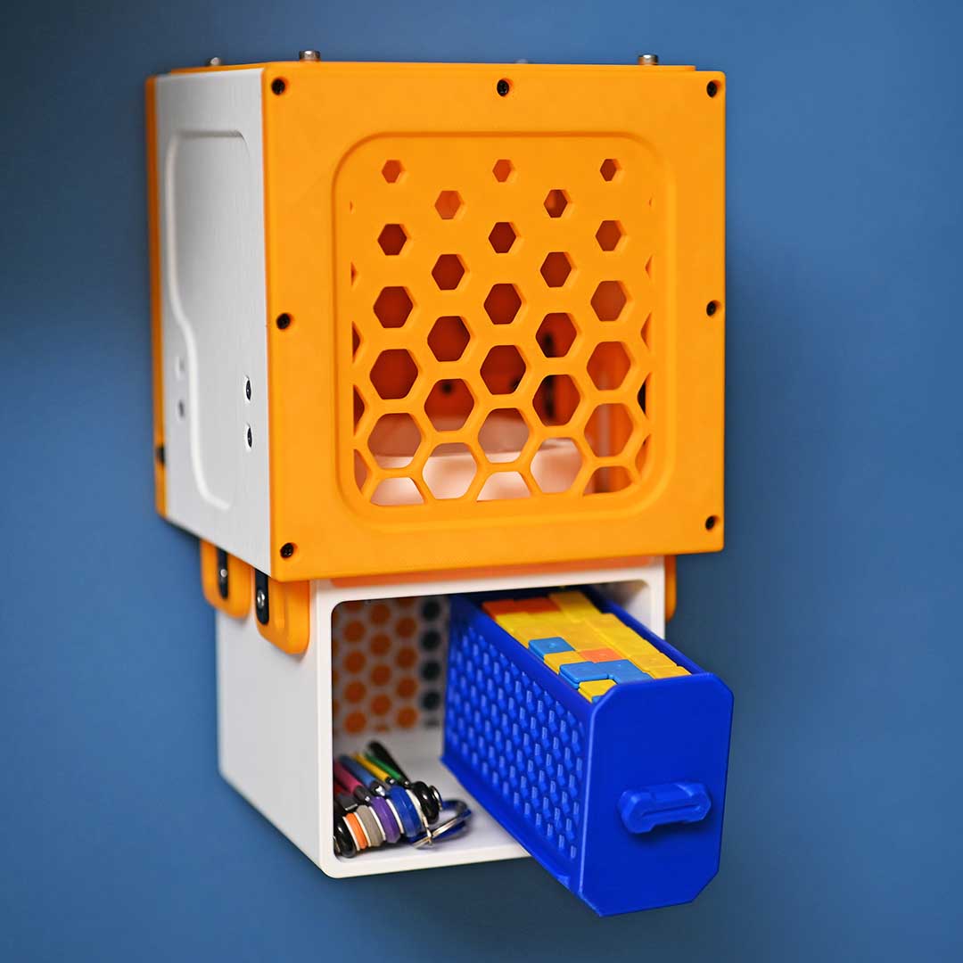 3D-Printable Dropdown Storage System