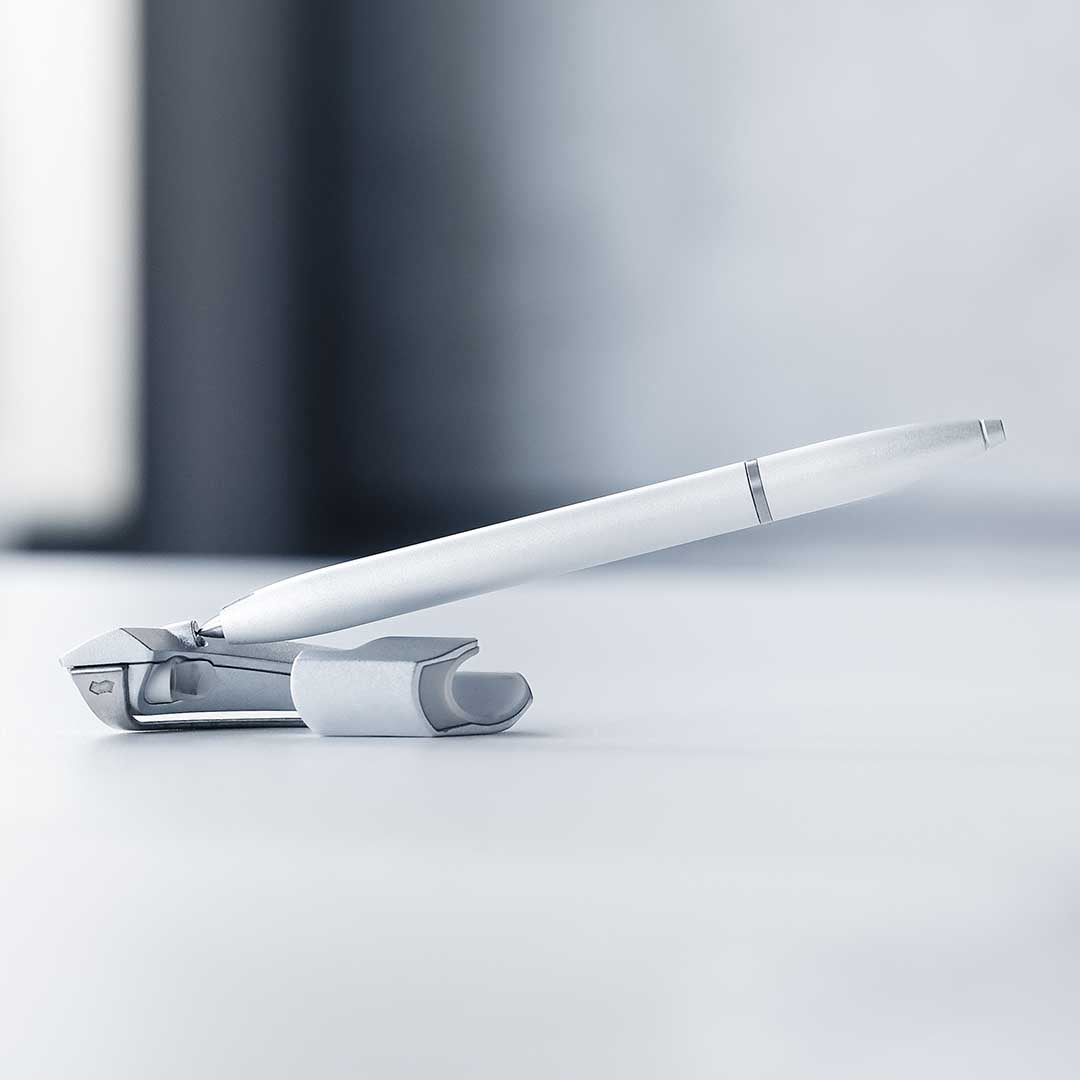 The Floating Pen Built For Everyday Carry