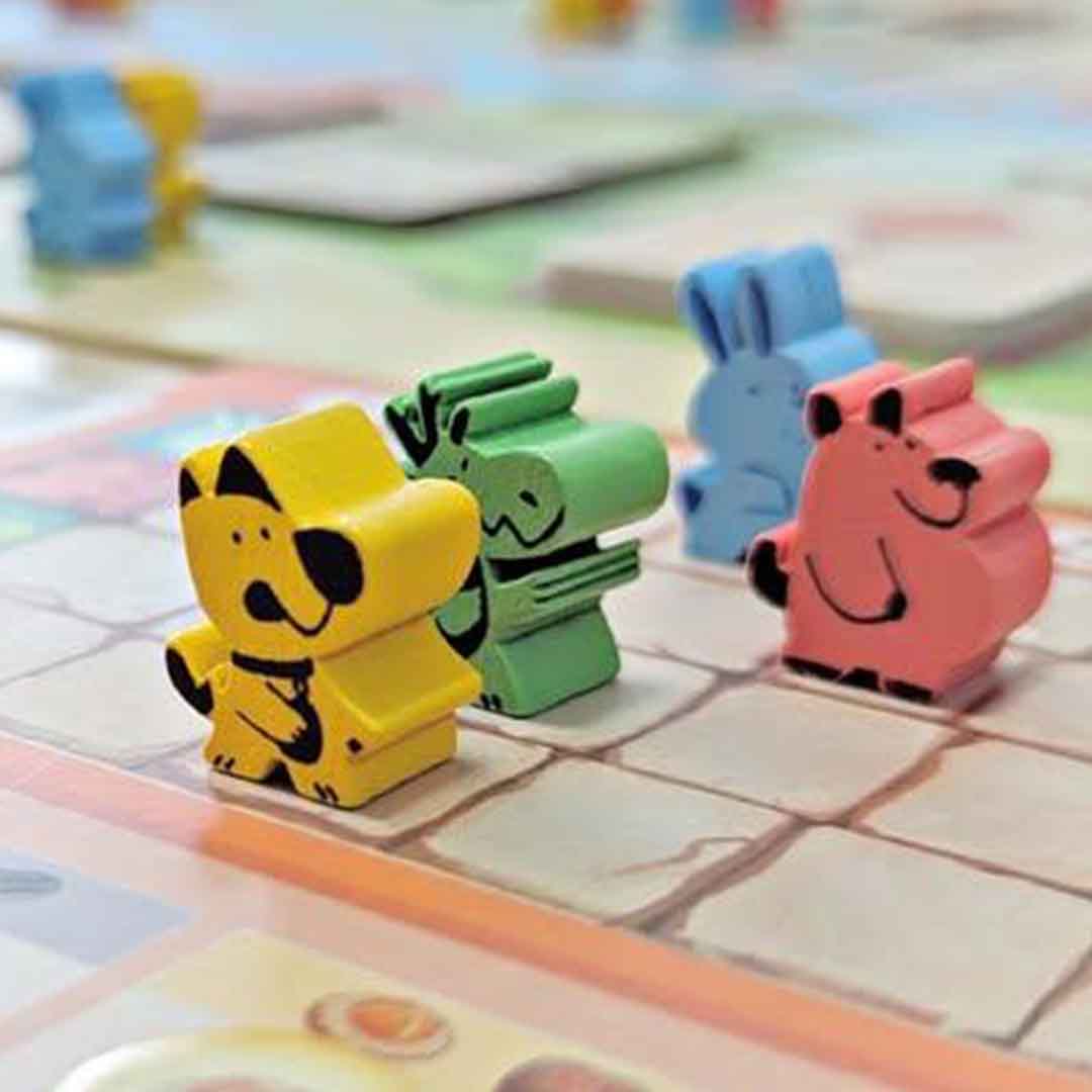 World's First Board Game About Exchanging Red Envelopes On Chinese New Year
