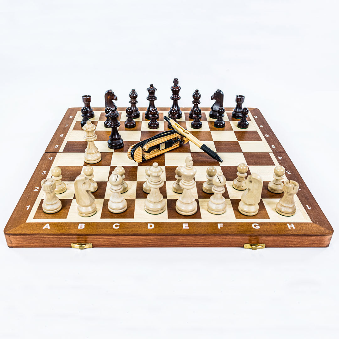 The First Foldable Electronic Chess Board Made Of Wood
