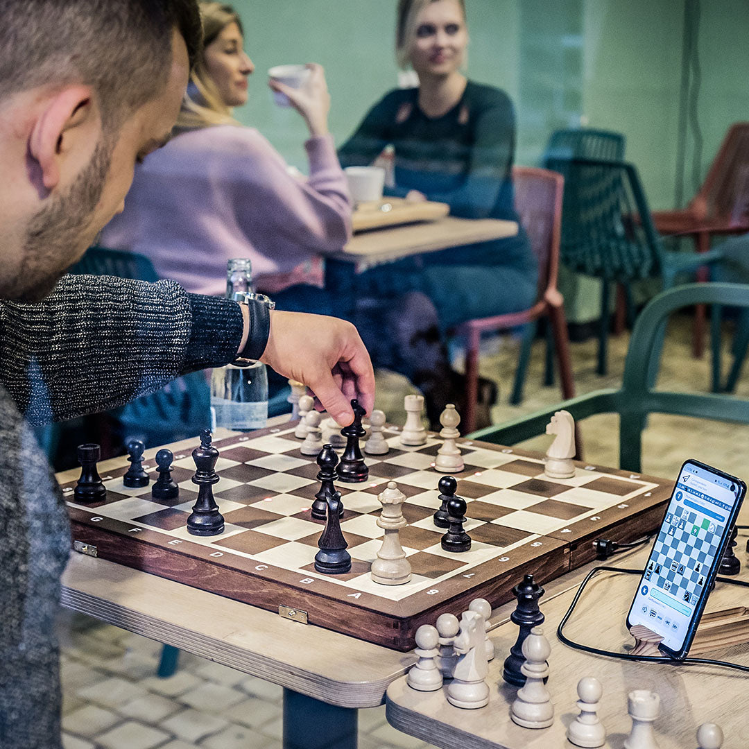 The First Foldable Electronic Chess Board Made Of Wood