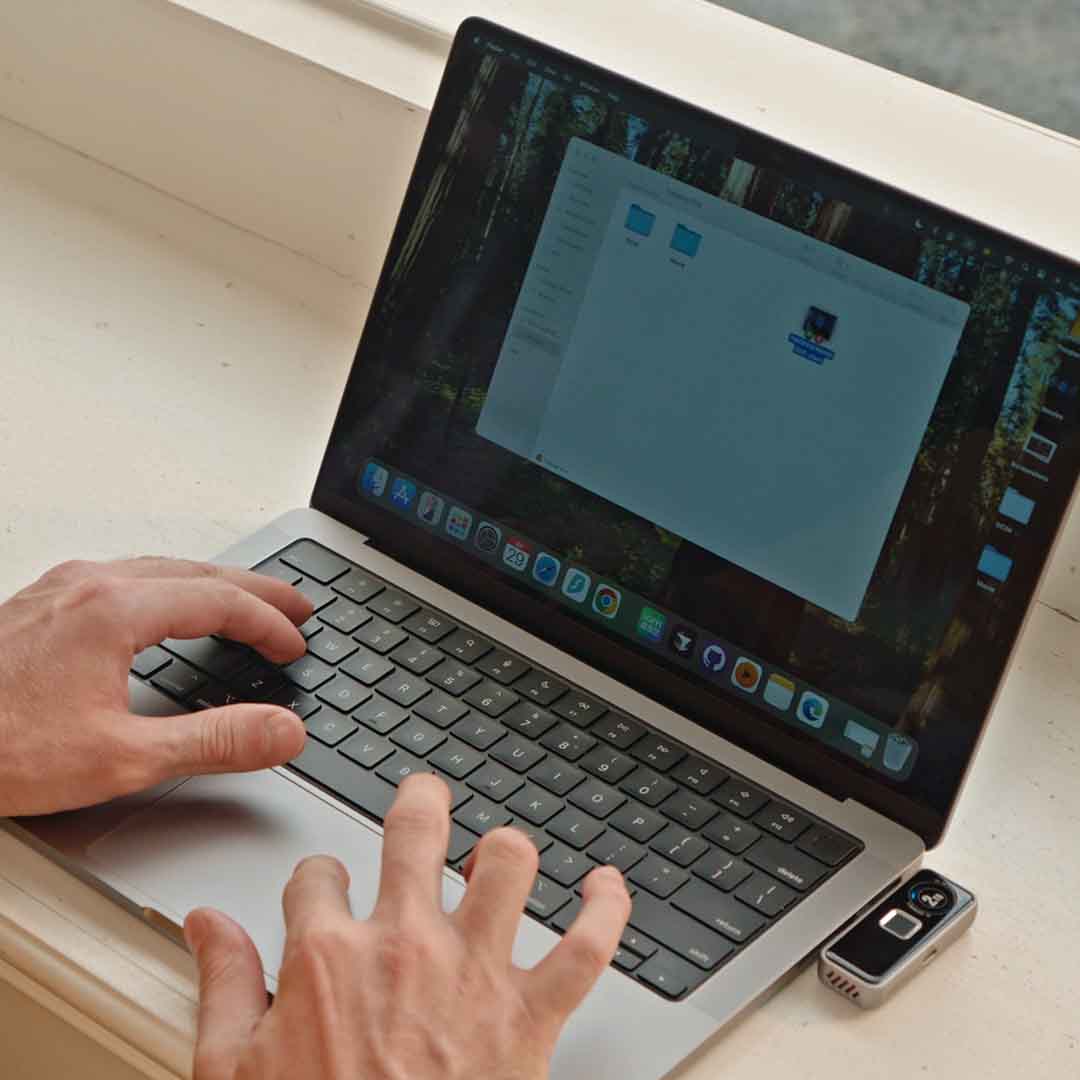 2TB SSD for AR Glasses with Fingerprint