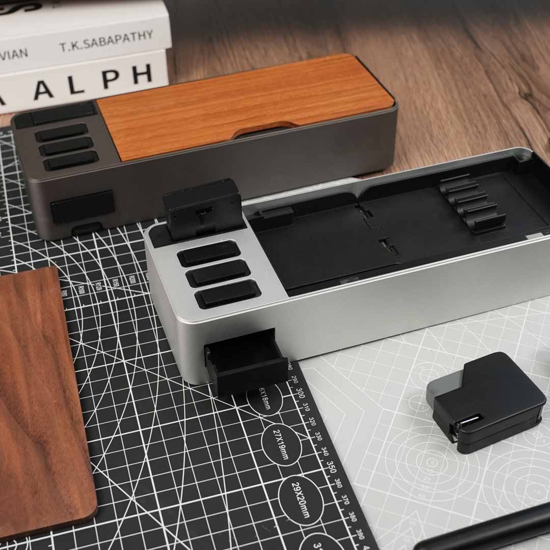 CNC Aluminum Pen Case With Phone Stand