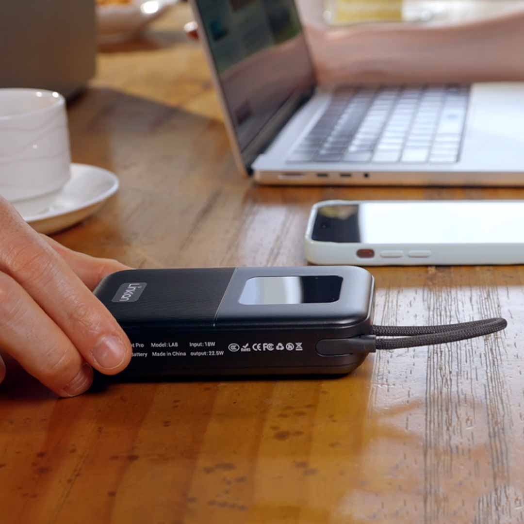 Open eSIM Hotspot With 10,000 mAh