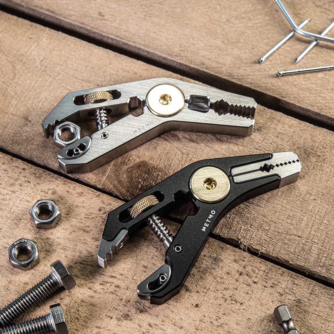 5-in-1 Pocket Clamp With Adaptive Jaws