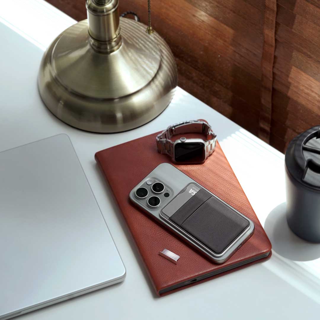 Modular MagSafe Wallet With Swappable Parts