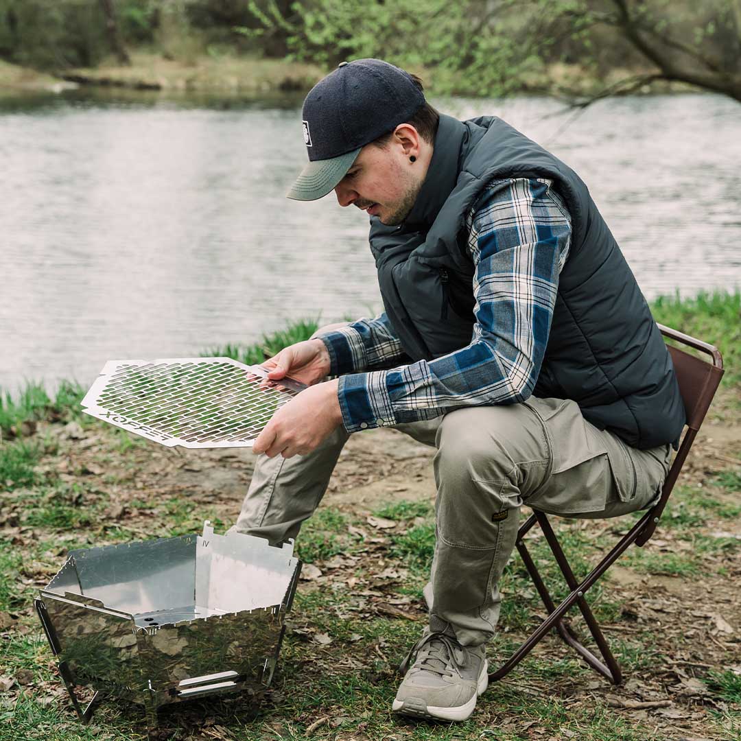 Flat-Pack Grill With Stove-Like Control