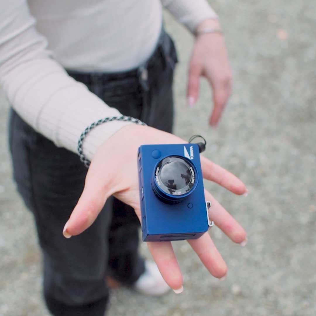A Mirrorless Camera That Fits In The Palm Of Your Hand