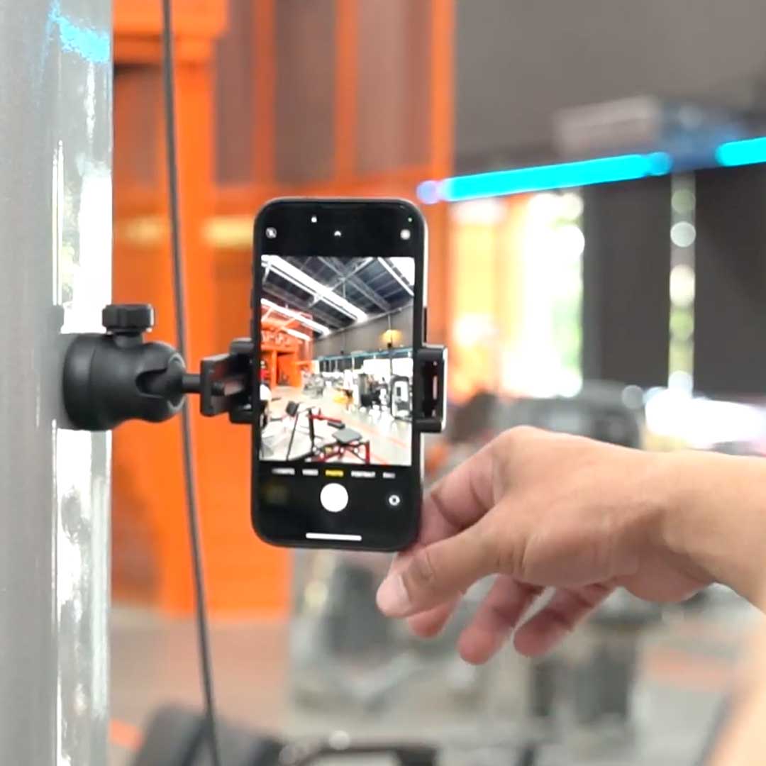 The Magnetic Phone Mount Designed For The Gym