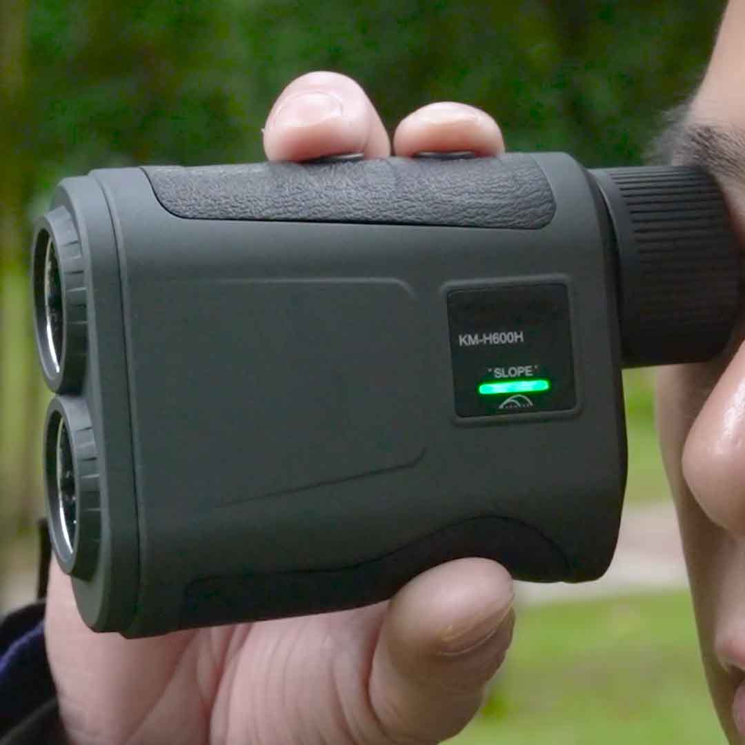 Enhance Your Golf Game with a Lightning-Fast, Adaptable Rangefinder