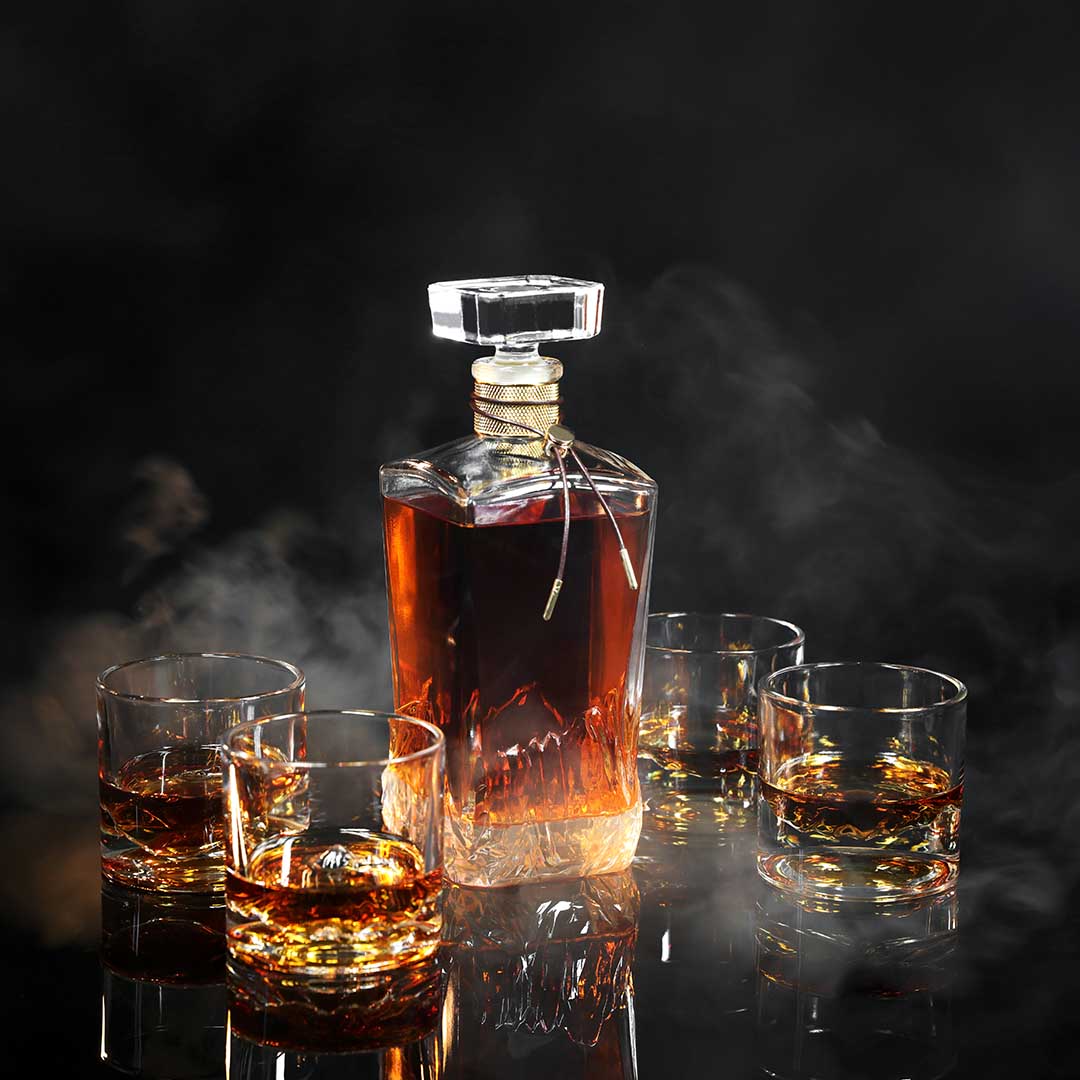American Peaks Crystal Whiskey Set