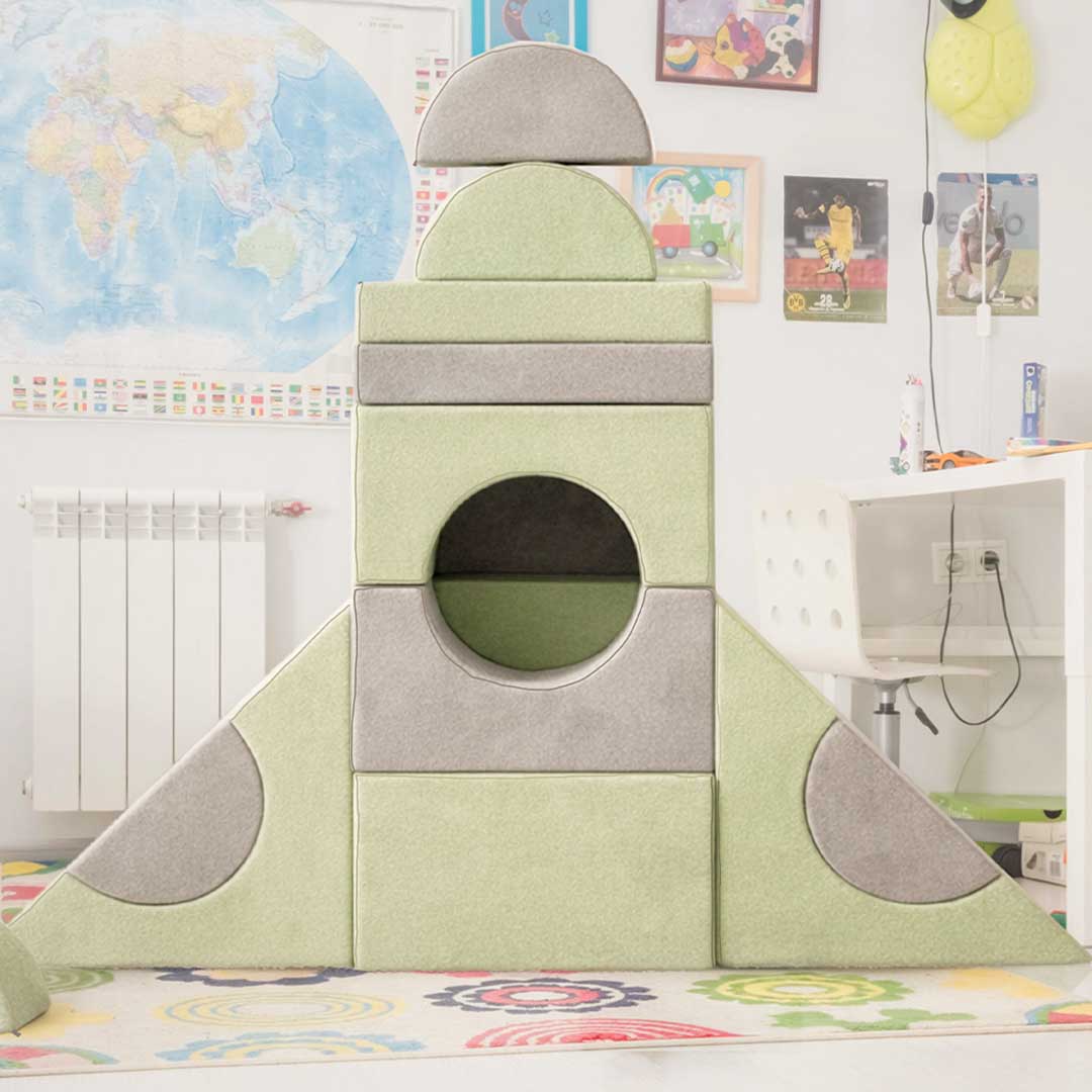 The Only Magnetic Play Couch 🛋