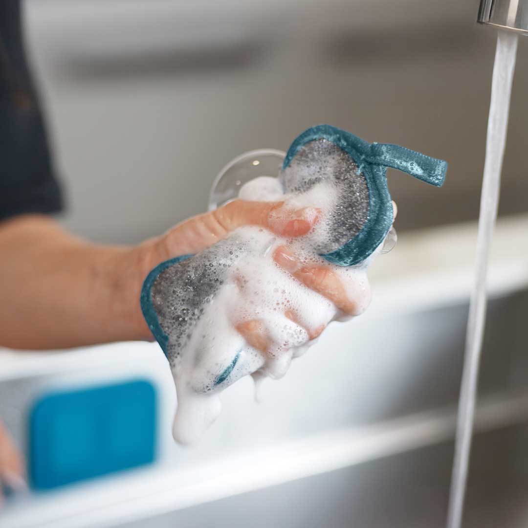 The Magnetic, Self-Soaping Sponge