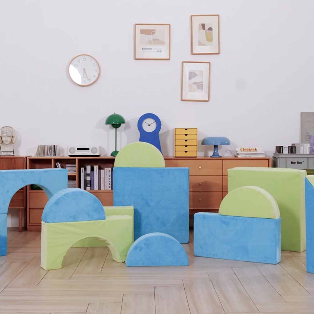 The Only Magnetic Play Couch 🛋