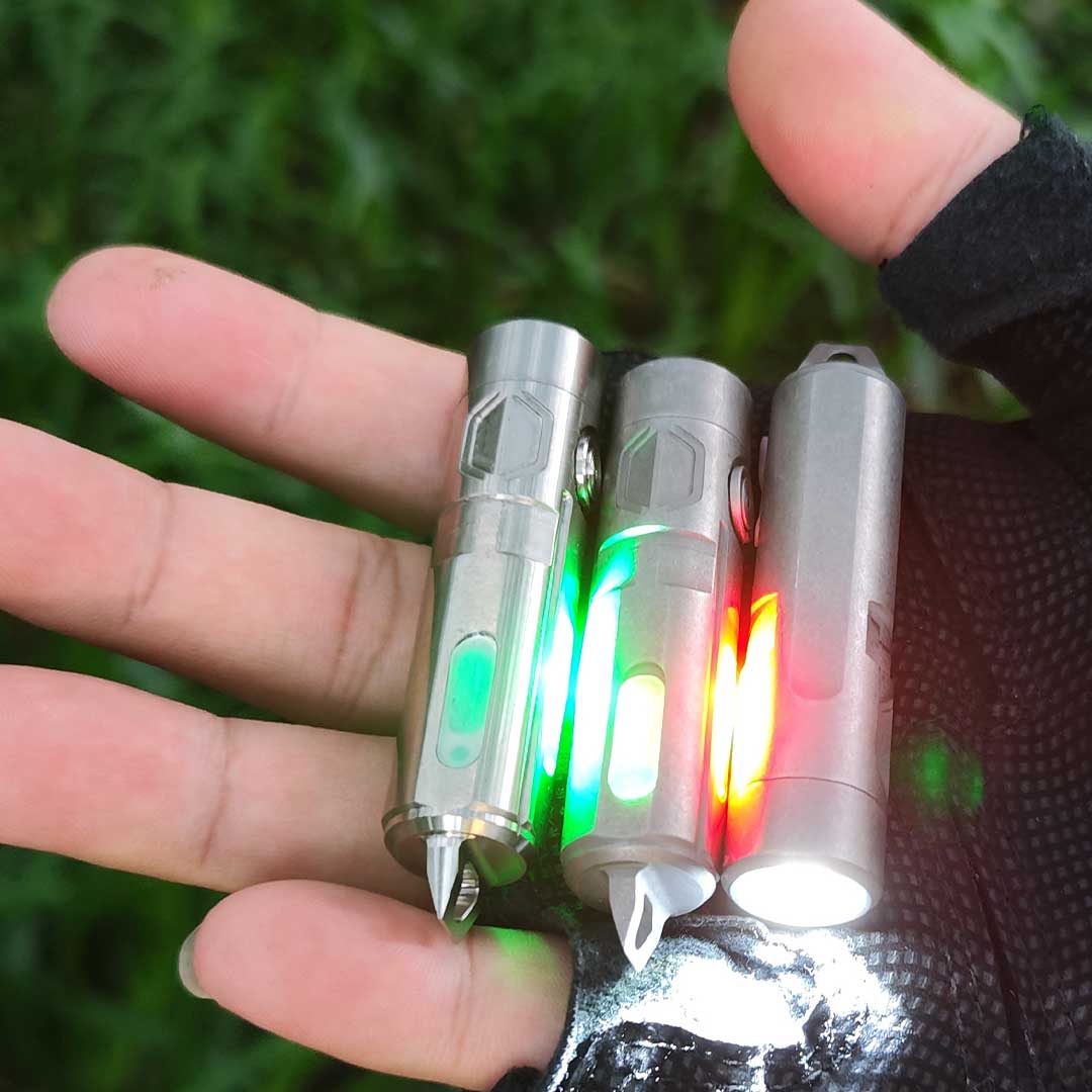 5 Light Colors, One Tiny Flashlight
