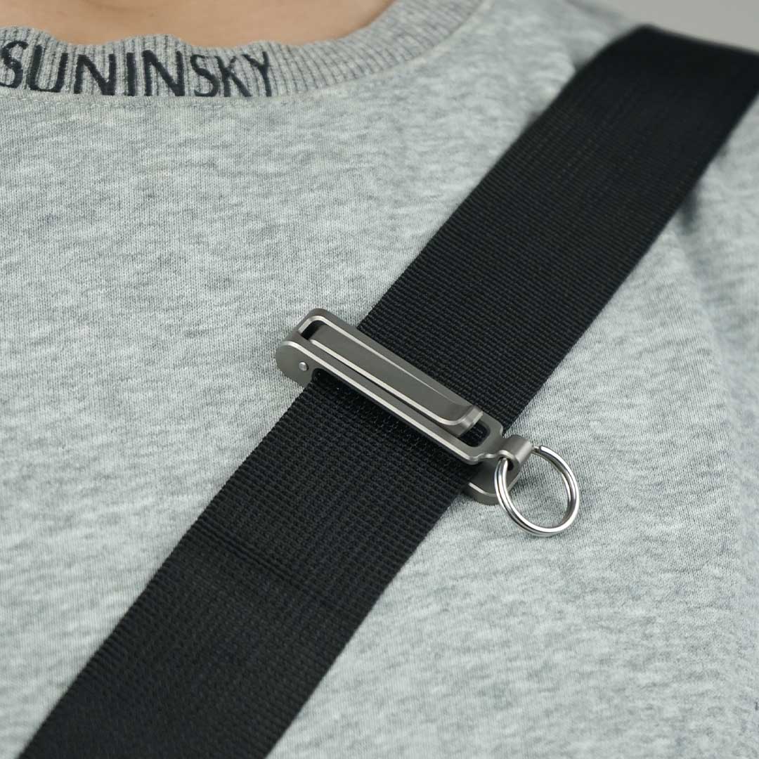 The Clip Keychain That Locks Everywhere