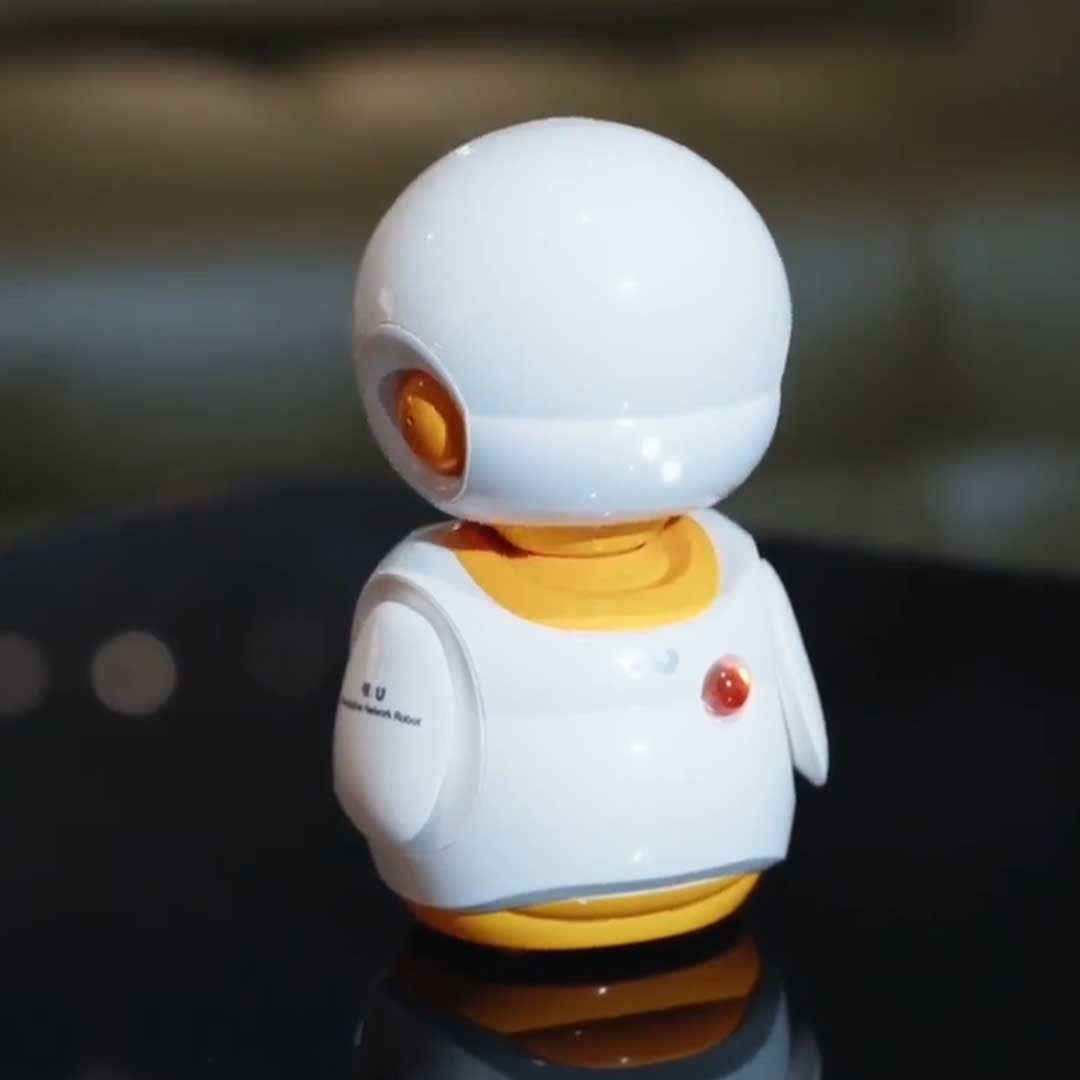 Tiny Desk Friend With Feelings