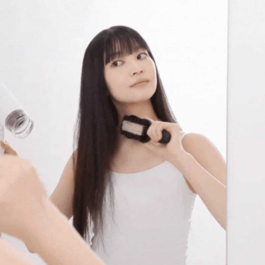 Japanese Silk Brush For Smooth, Shiny Hair