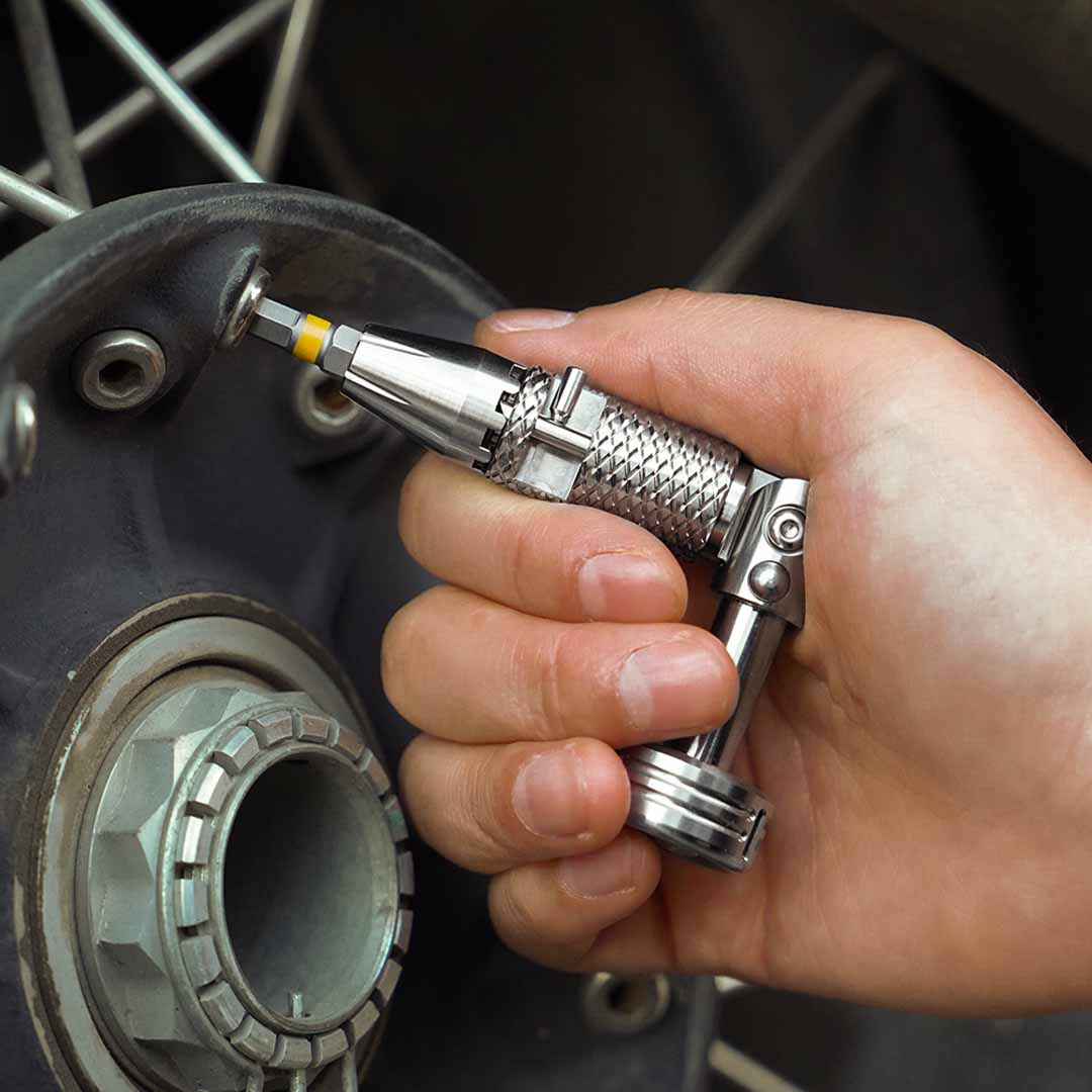 Titanium Ratchet With Modular Bit System