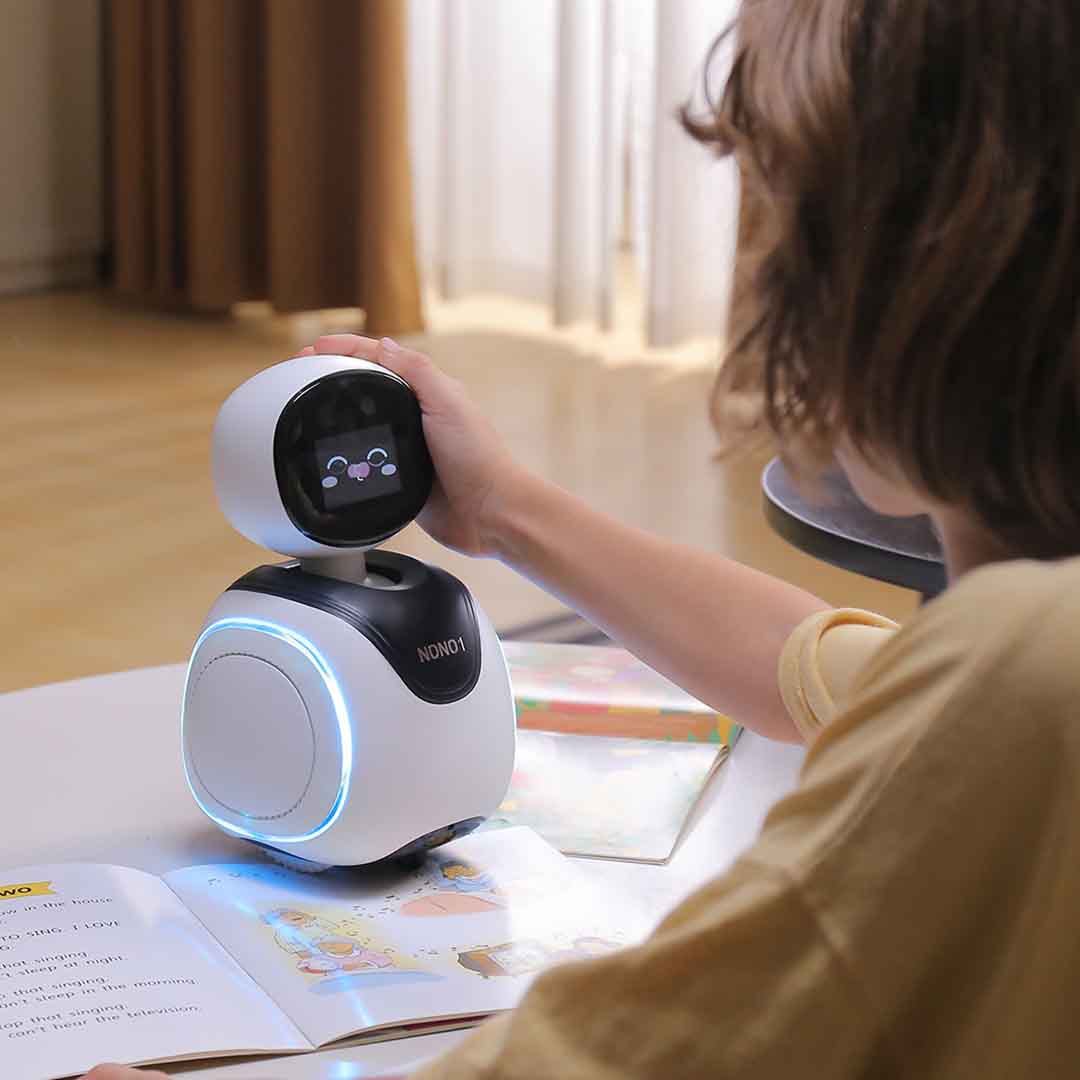 AI-Powered Robot with Voice Commands & Patrol