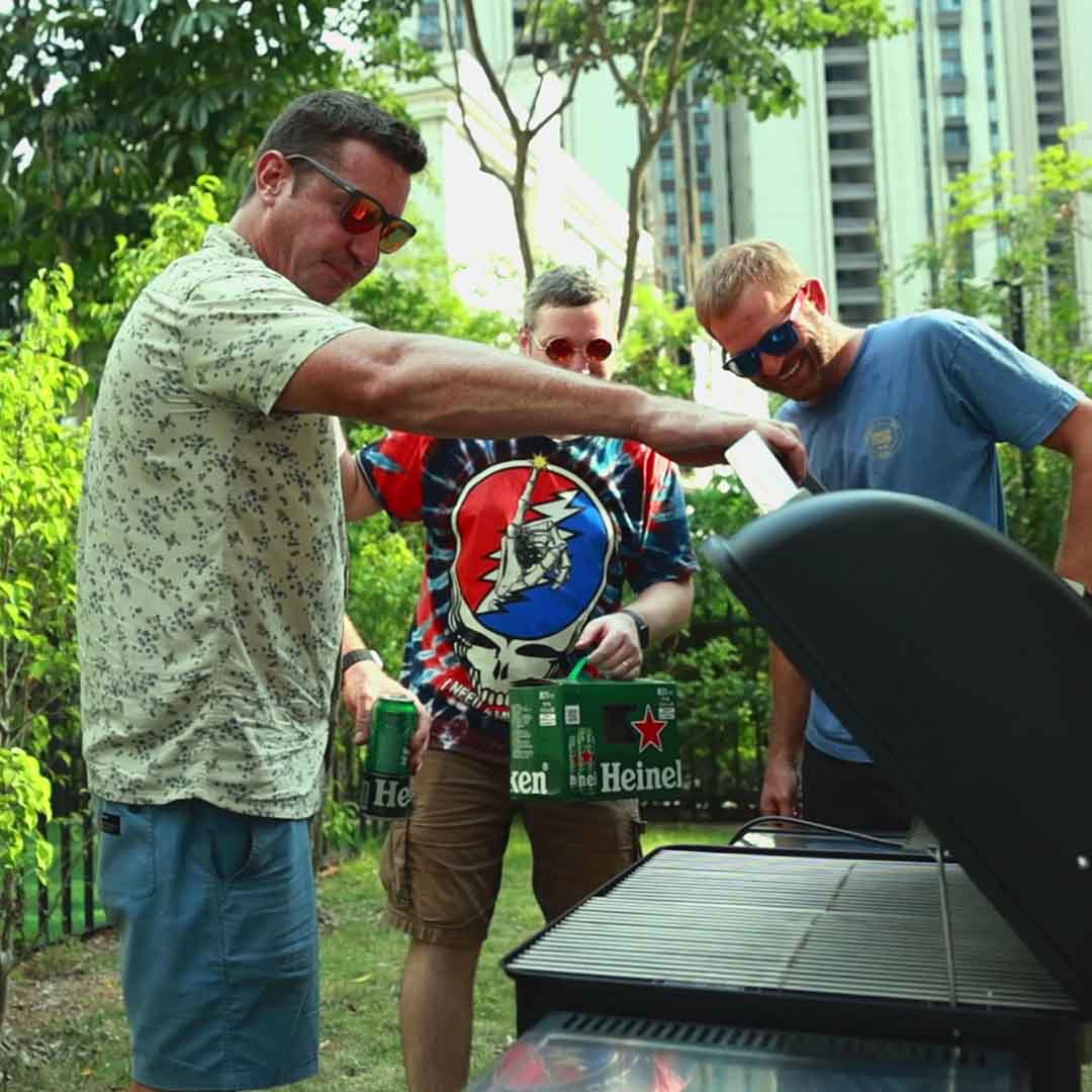 One-Click Charcoal, Oven-Precise Control