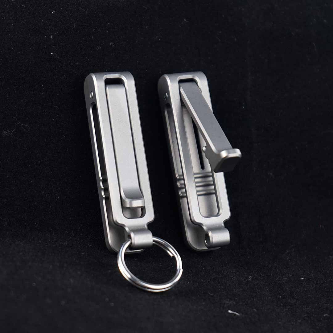 The Clip Keychain That Locks Everywhere