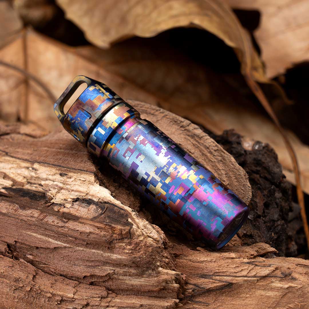 Snap-To-Light Keychain Flashlight