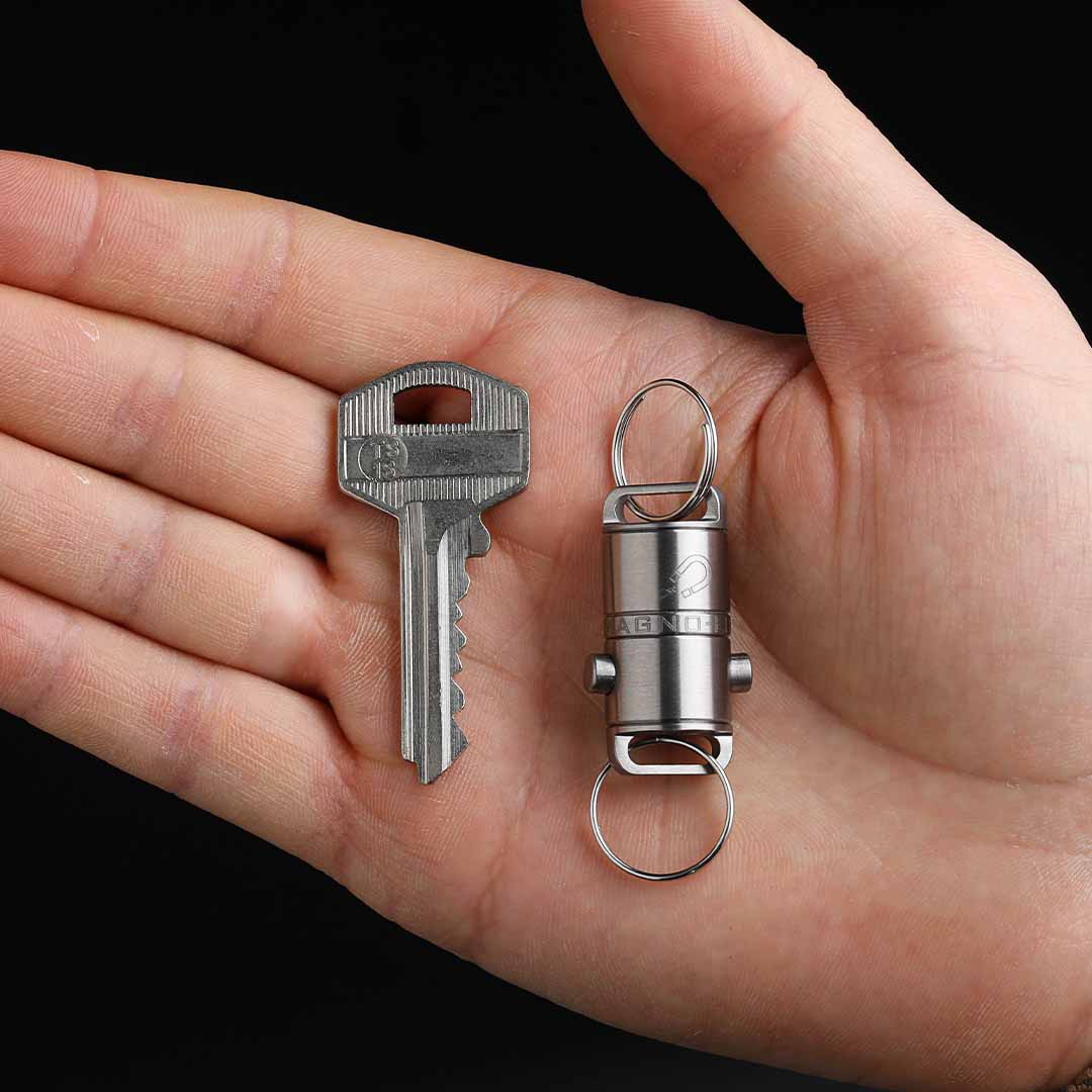 The Magnetic Keychain That Locks Fast